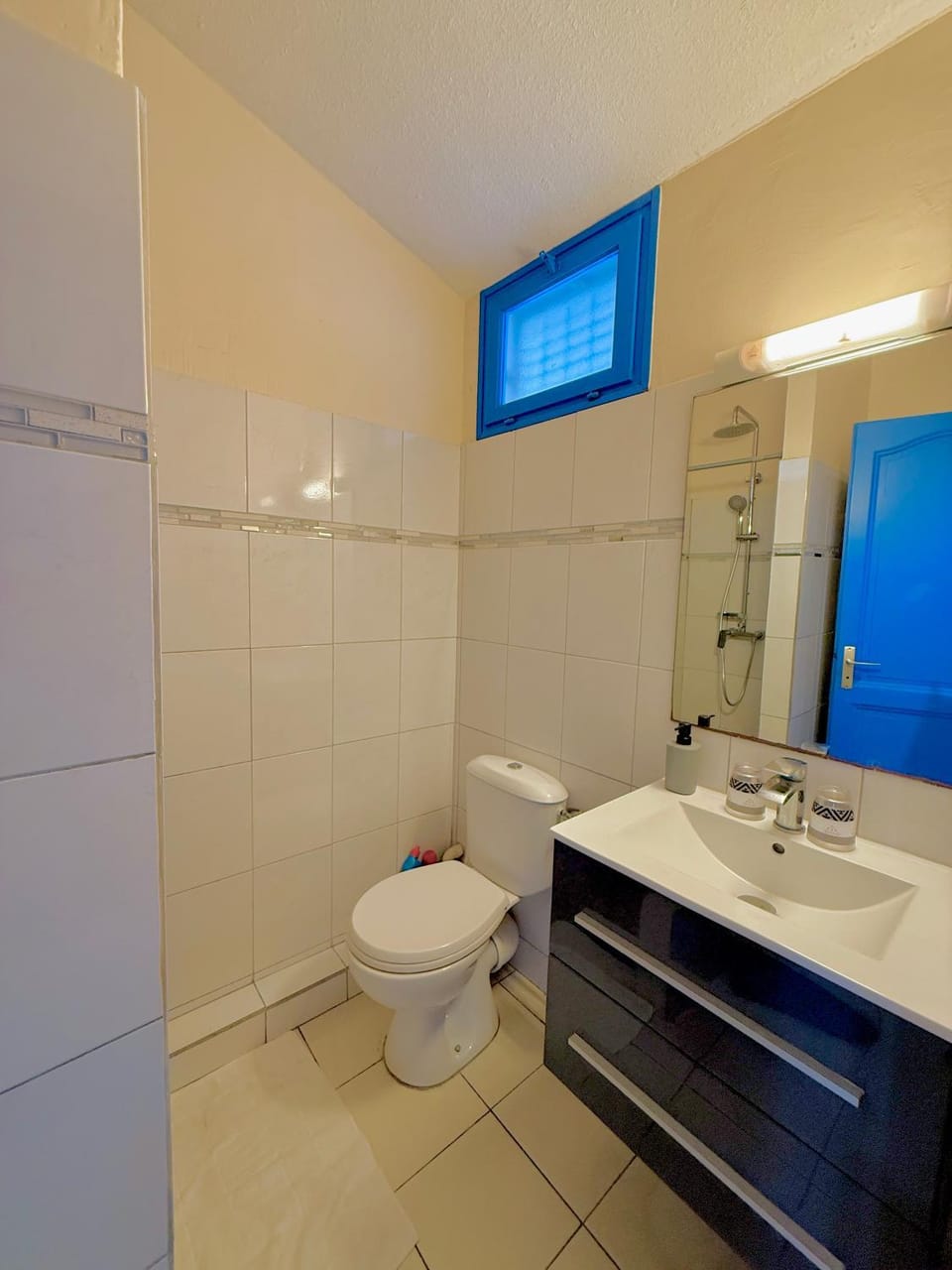 coquet studio équipé à 25 mètre de la plage Apartment in Le Diamant