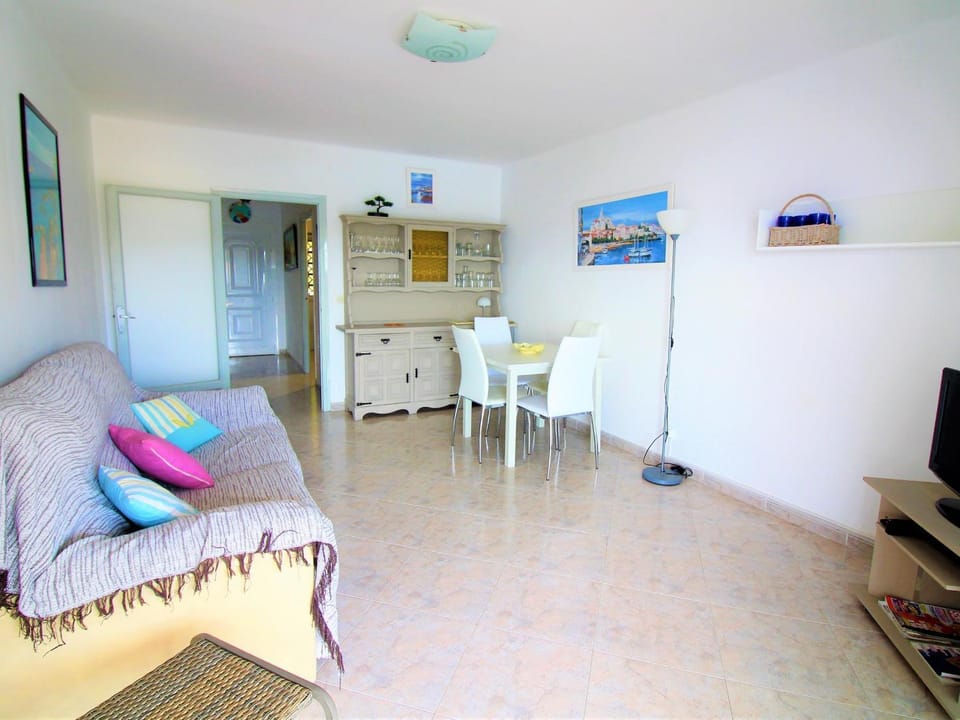 HORIZONTE AZUL. Frente al mar en la Playa de la Almadraba – Roses - ES-258-6 Apartment in Roses