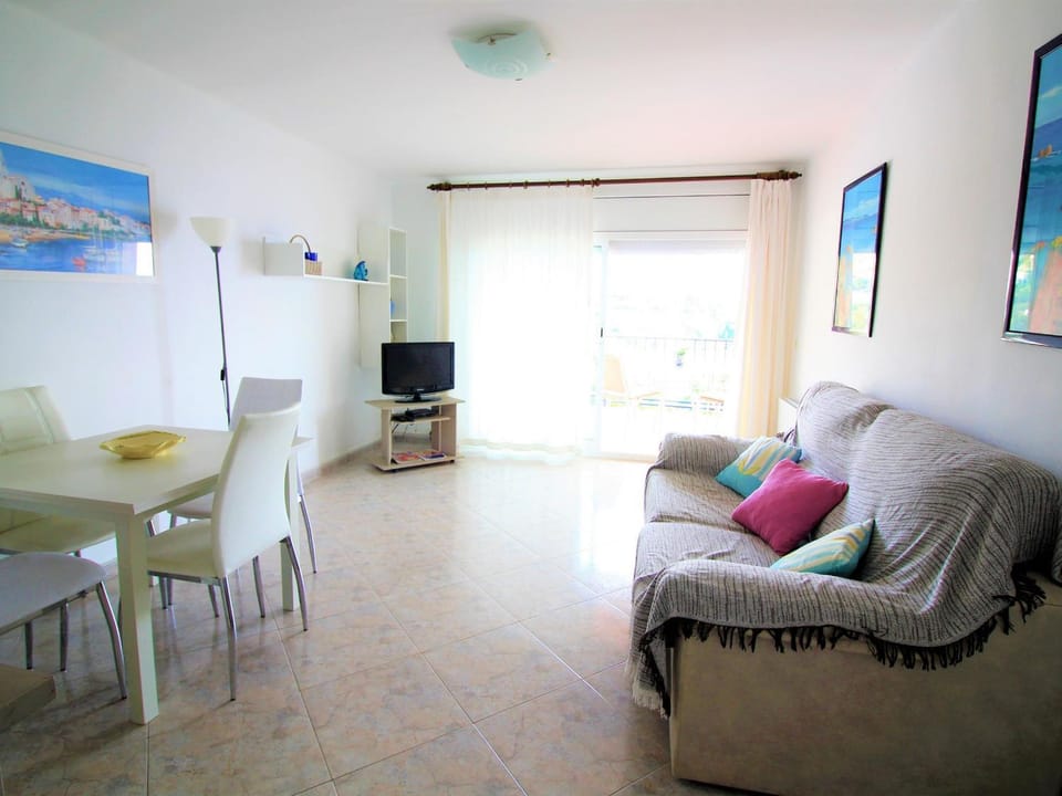 HORIZONTE AZUL. Frente al mar en la Playa de la Almadraba – Roses - ES-258-6 Apartment in Roses