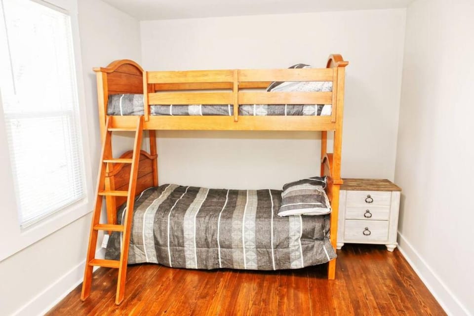bunk bed