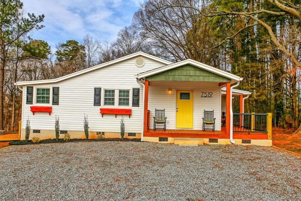 Property building, Day