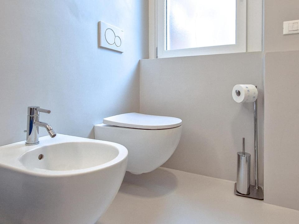 Charme on the Bridge - City Center Apartment in Verona