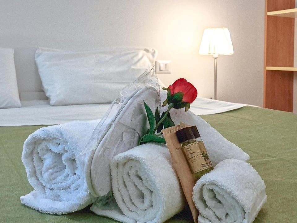 Charme on the Bridge - City Center Apartment in Verona