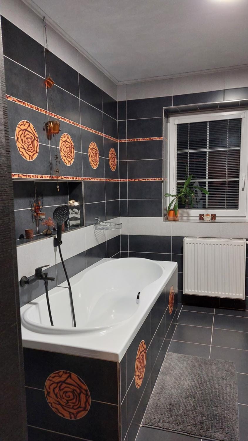 Bathroom, Bath