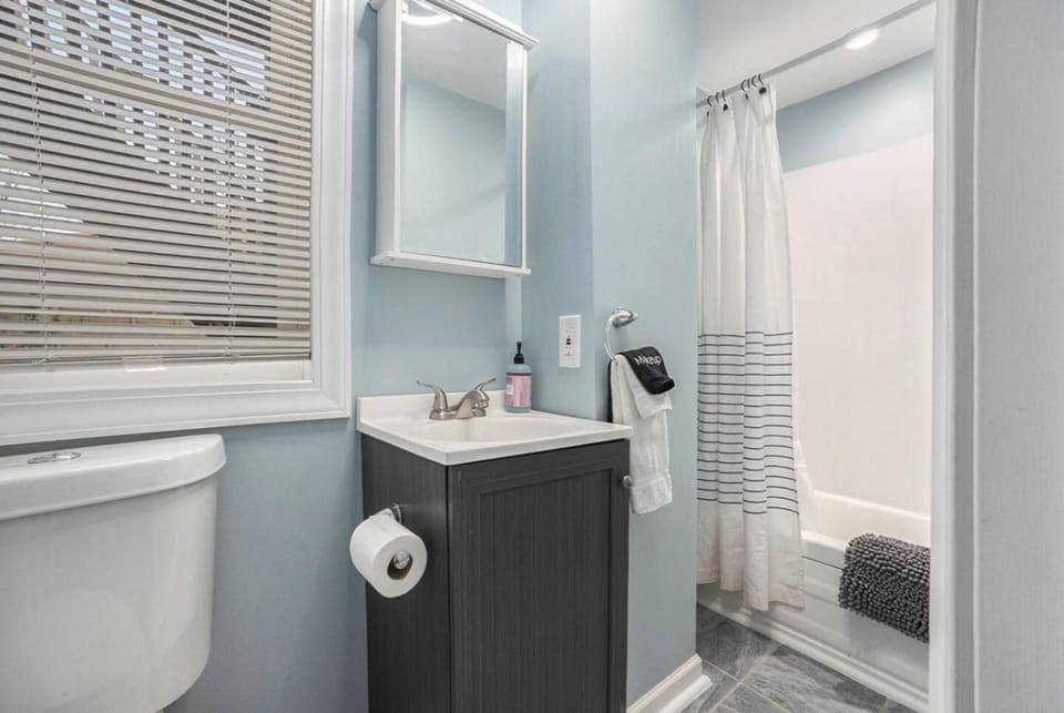 The Downtown Delight - New Corporate Apt Downtown Apartment in Grand Rapids