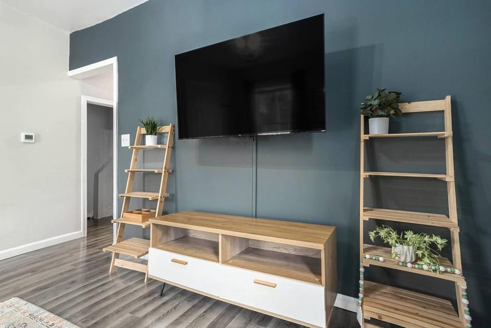 The Downtown Delight - New Corporate Apt Downtown Apartment in Grand Rapids