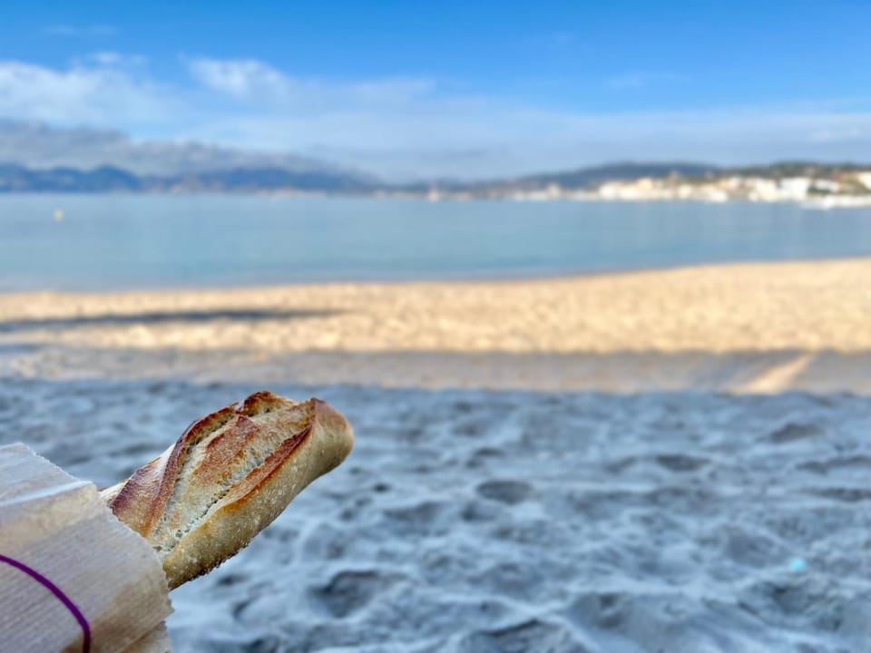 Staff, Beach