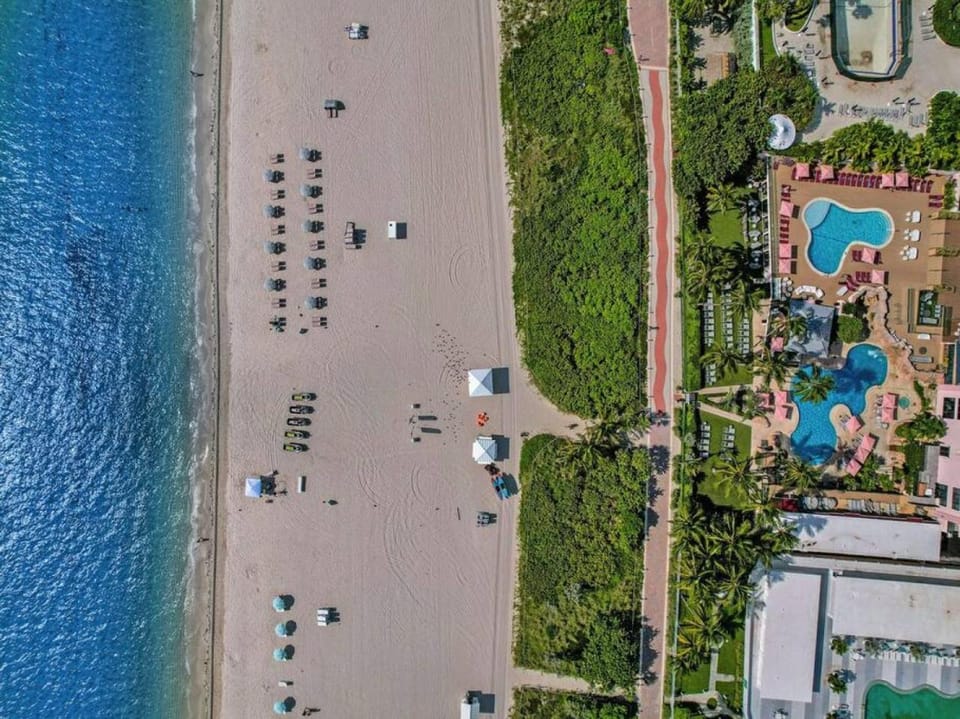 Natural landscape, Bird's eye view, Beach, Swimming pool