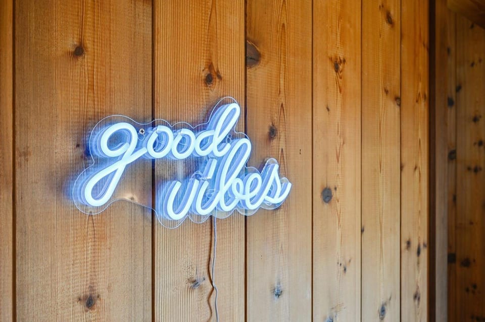 Road Runner Lodge House in Hudson Bend