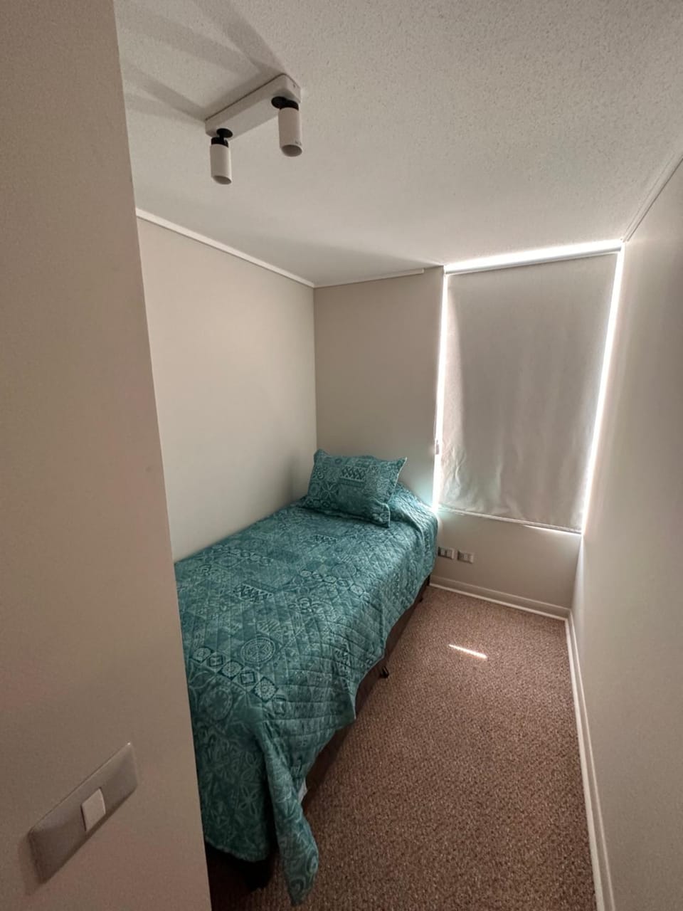 Depto Completo a 15 minutos del aereopuerto y frente al Mall Apartment in Santiago