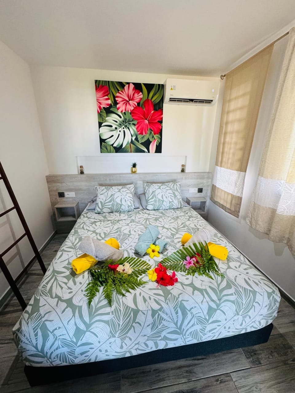 Villa Ranitea - maison moderne avec piscine privée House in Fa'a'ā