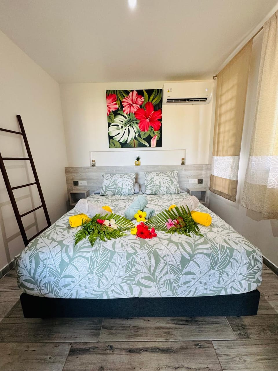 Villa Ranitea - maison moderne avec piscine privée House in Fa'a'ā