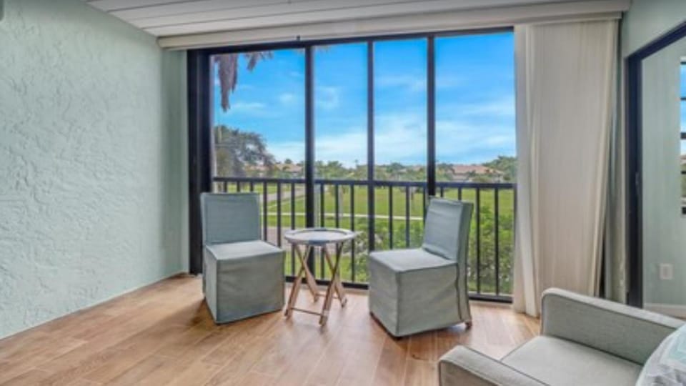 Cozy 1BDRM Condo - Pool Access House in Marco Island