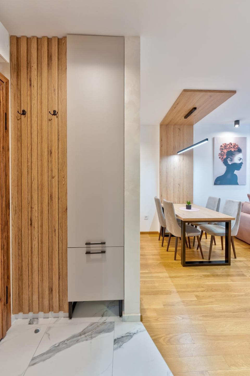 Kitchen or kitchenette, Seating area, Dining area, wardrobe