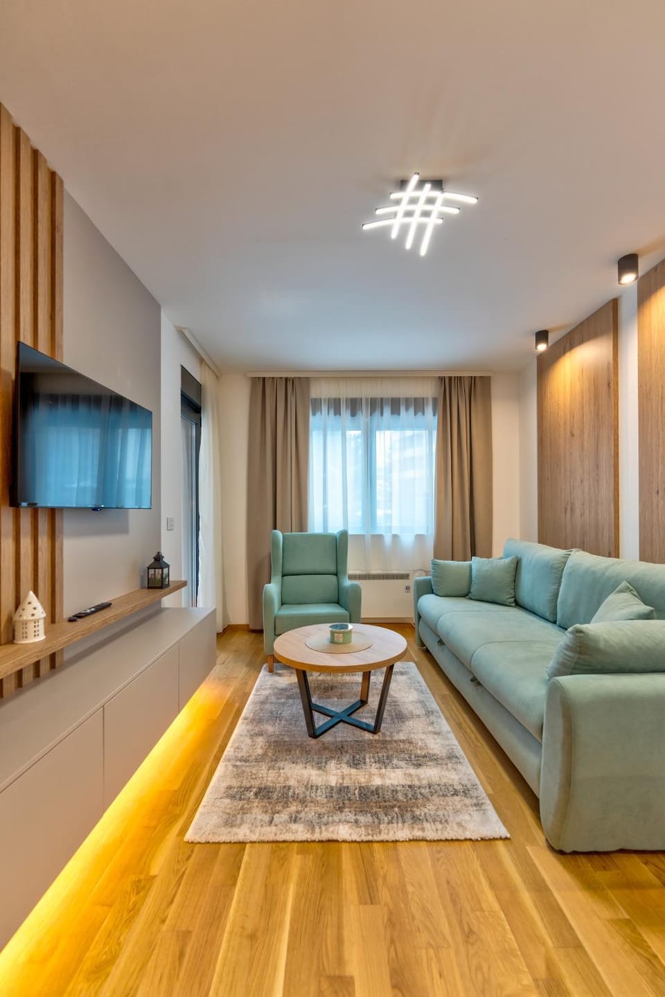 TV and multimedia, Living room, Seating area