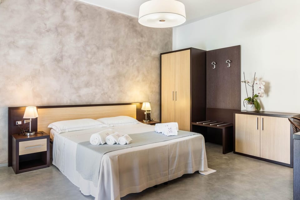 Bed, Photo of the whole room, Bedroom, towels, wardrobe