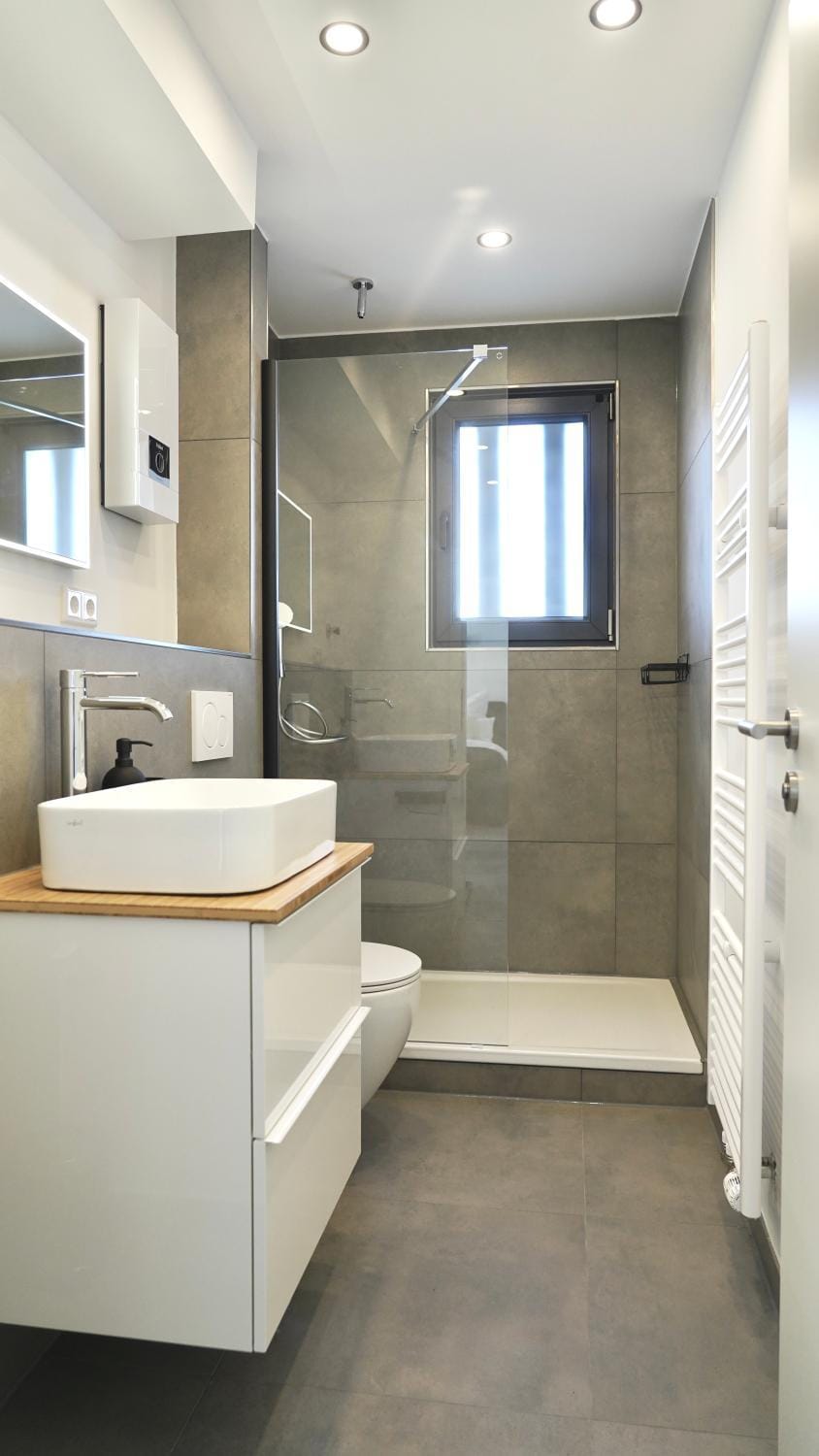 Shower, Bathroom