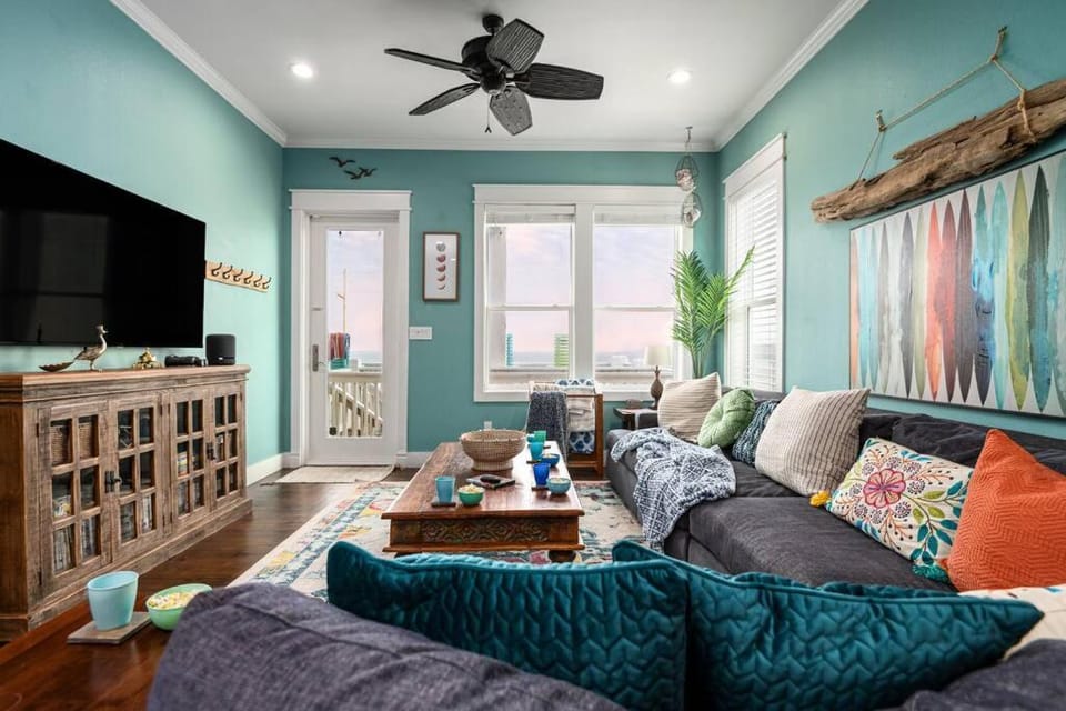 Beachfront*Spectacular View*4 BD*sleeps 14 House in Bolivar Peninsula