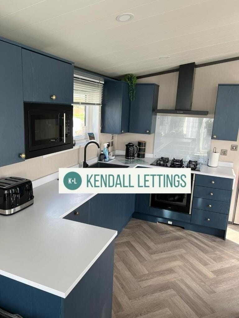 Sea View Lodge House in Selsey