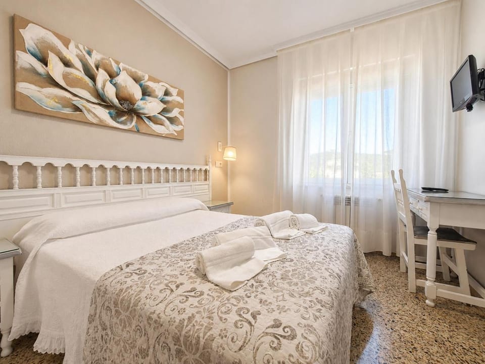Hosteria El Capricho by R2R Consulting Bed and Breakfast in Cantabria