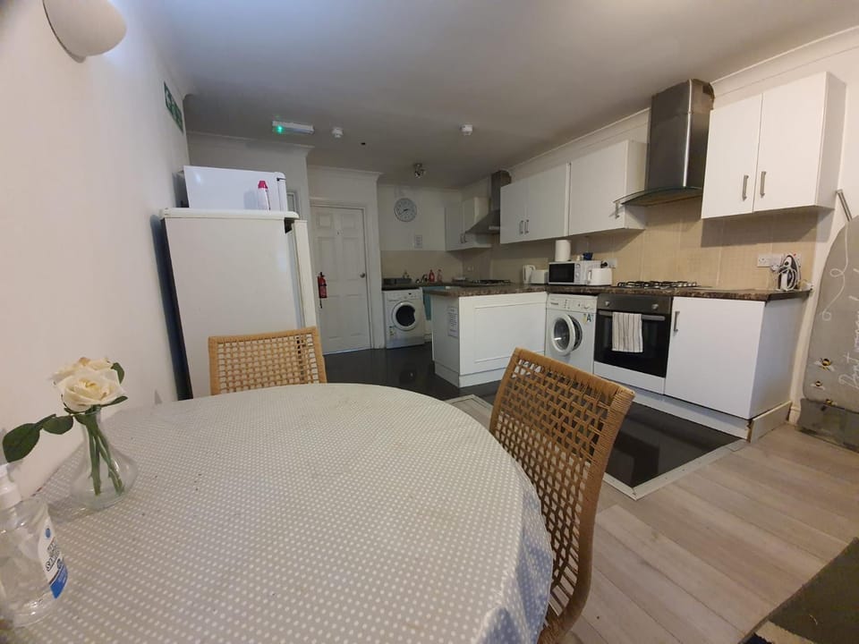 Eastwood Rooms Bed and Breakfast in Ilford