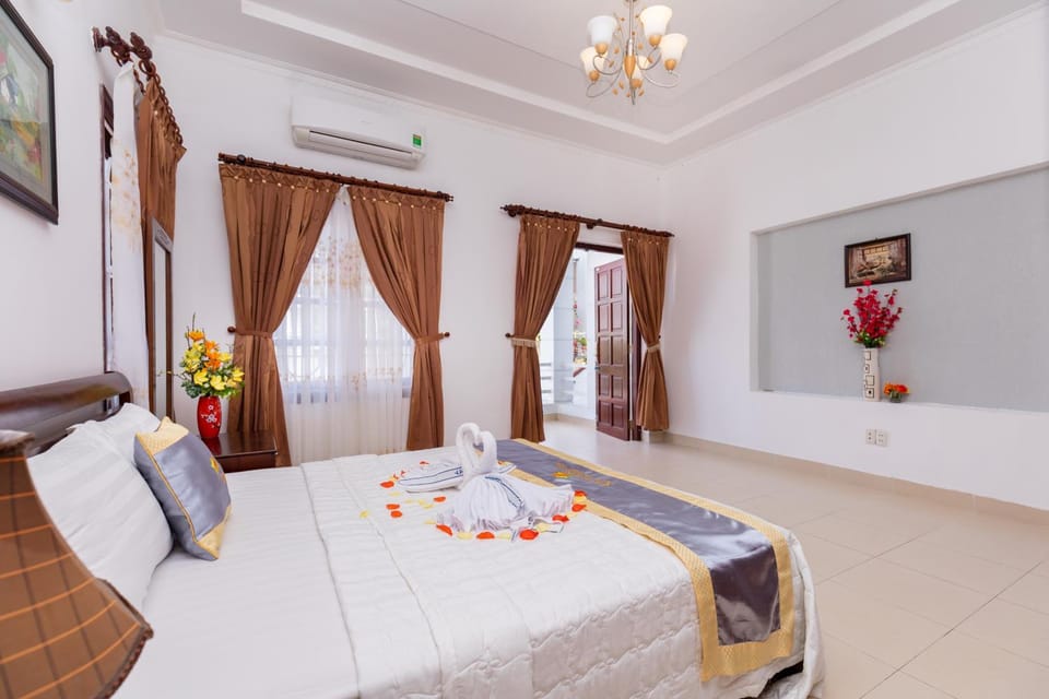 Bed, TV and multimedia, Photo of the whole room, Bedroom, air conditioner