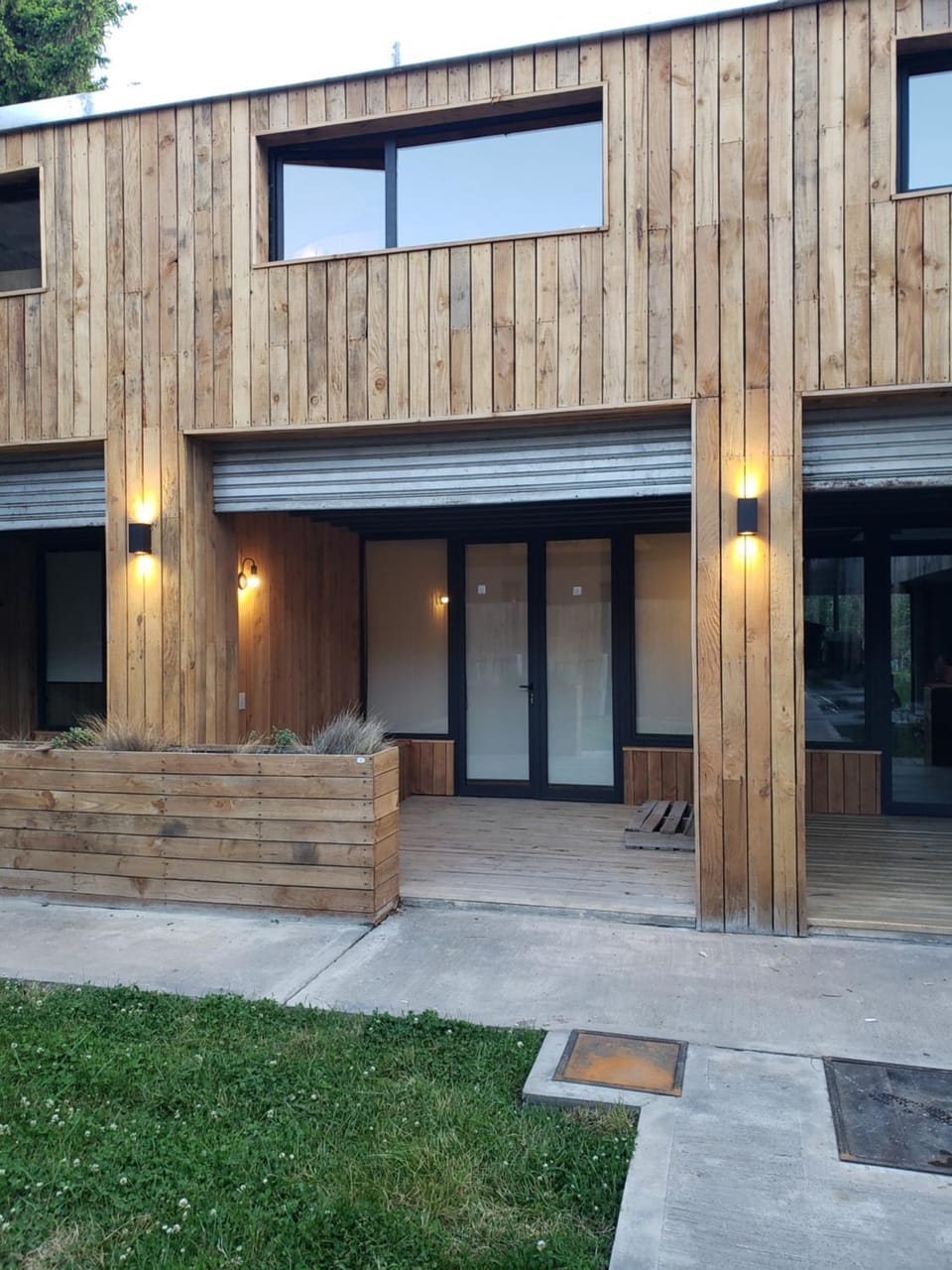 Property building, Facade/entrance