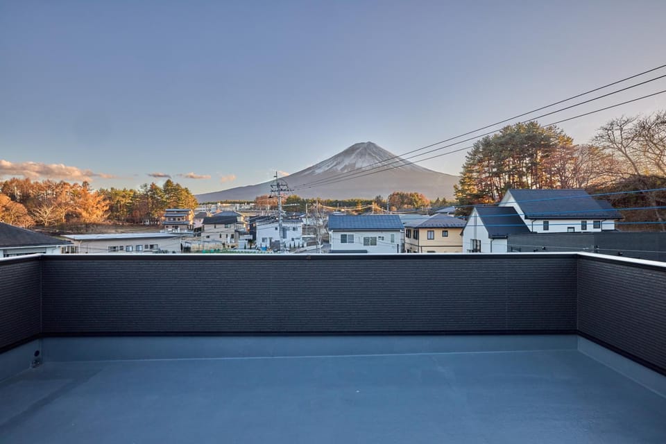 Day, Natural landscape, Balcony/Terrace, Mountain view