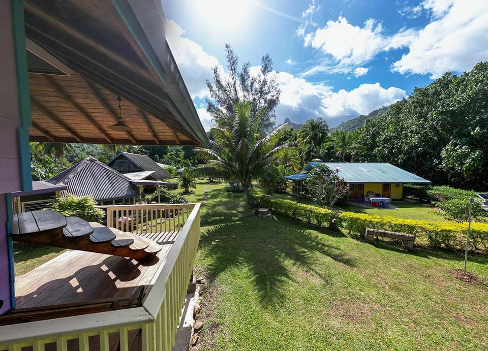 Patio, Natural landscape, Garden view, Mountain view