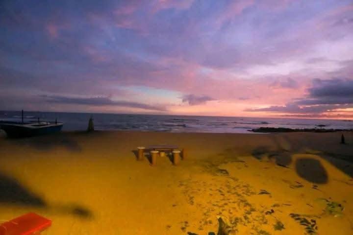 lake side cabana Bed and Breakfast in Galle