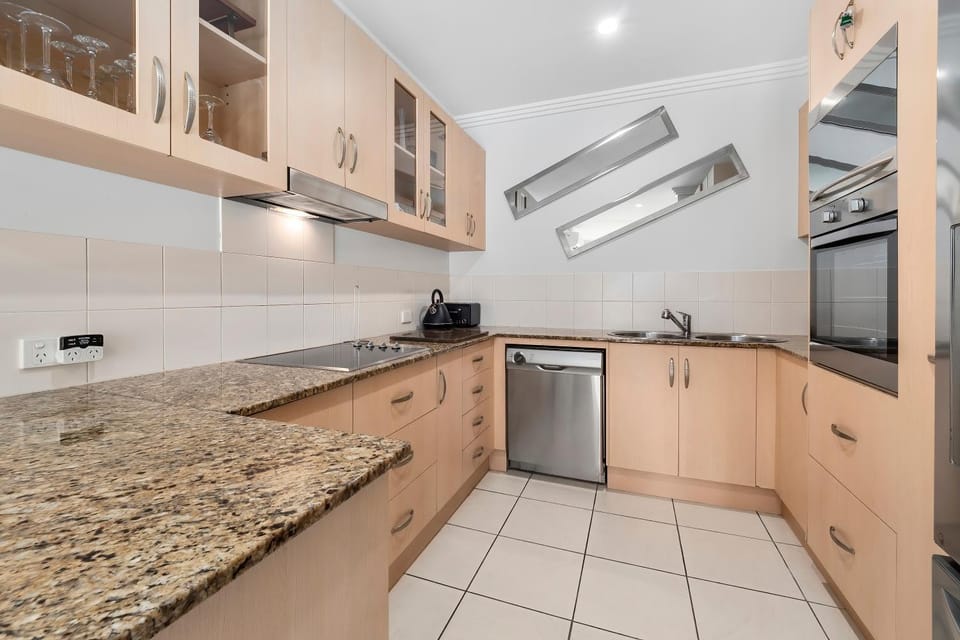 Kitchen or kitchenette, dishwasher, minibar, pet friendly, stove
