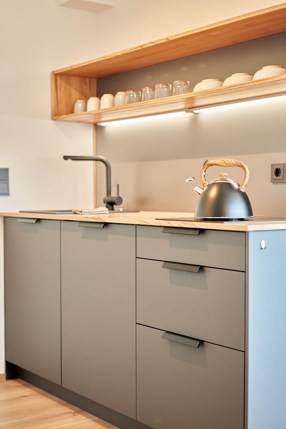 Kitchen or kitchenette, Living room