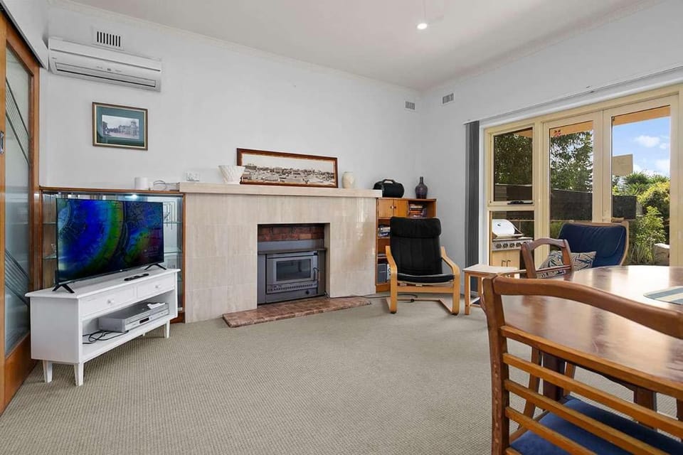 Kybunga by the Beach (part of Harriett's Cottage) House in Adelaide