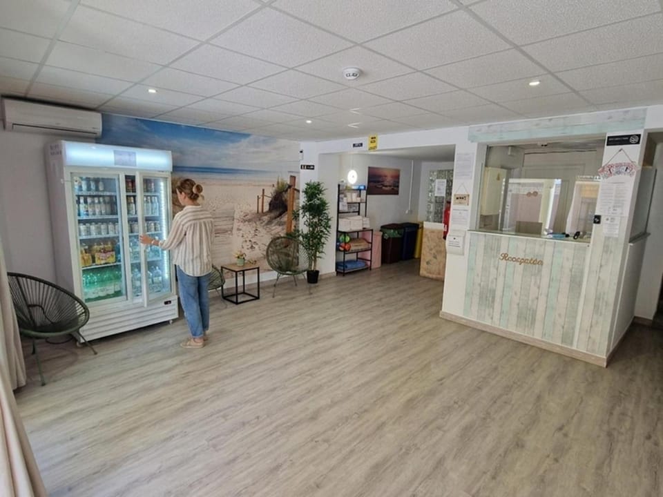 Lobby or reception, Drinks
