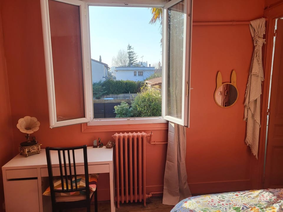 Maison familiale au calme House in Drancy