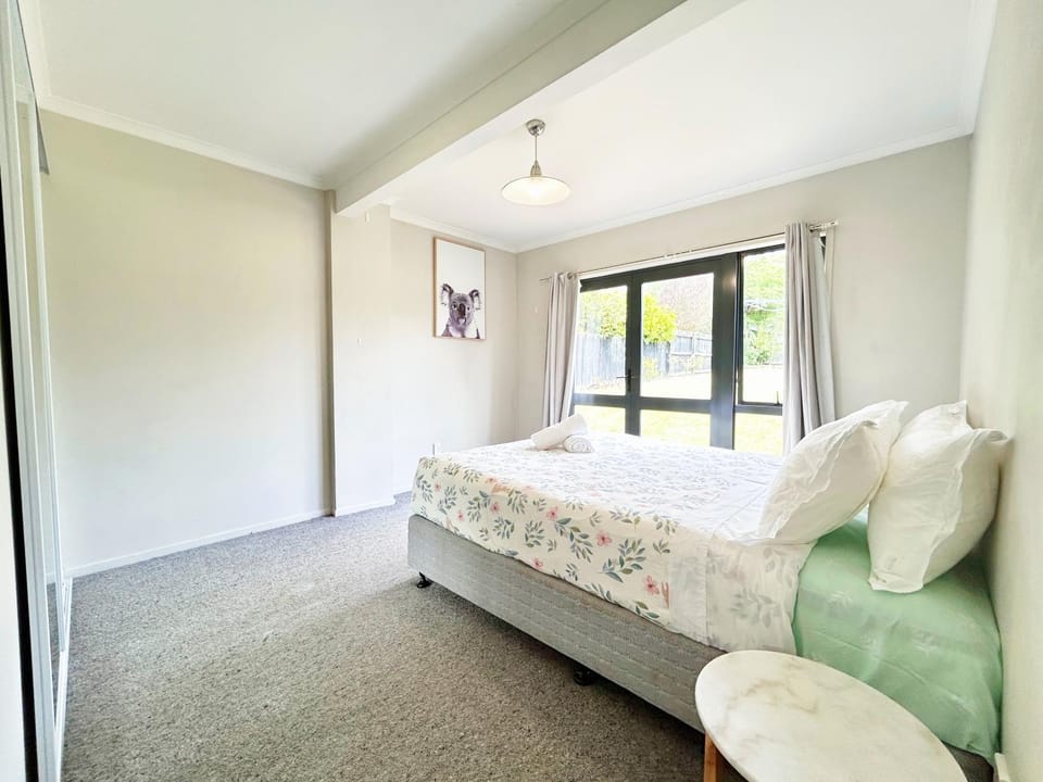 Rotorua 5 Bedrooms 3 bathroom family house House in Rotorua