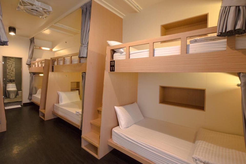 bunk bed