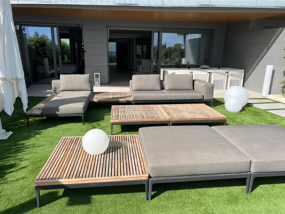 Balcony/Terrace, Swimming pool