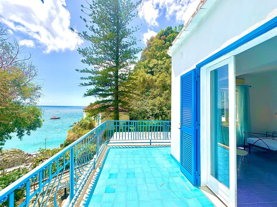 Property building, Day, Natural landscape, View (from property/room), Balcony/Terrace, Sea view