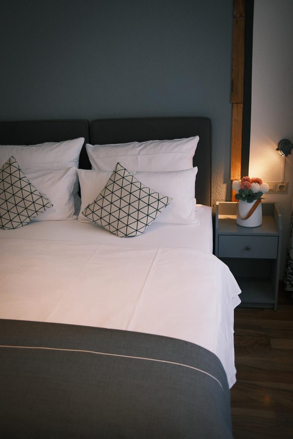 Kreuzblume Hotel & Restaurant Bed and Breakfast in Freiburg