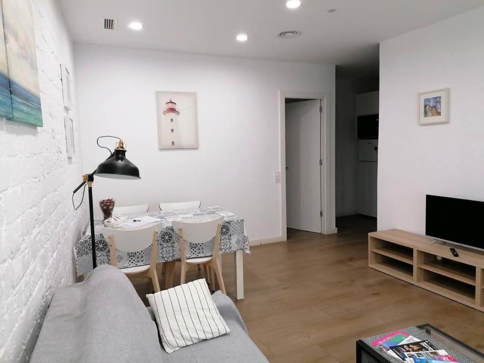 Apartamento PB 30min Sagrada Familia, 10 min playa Apartment in Badalona