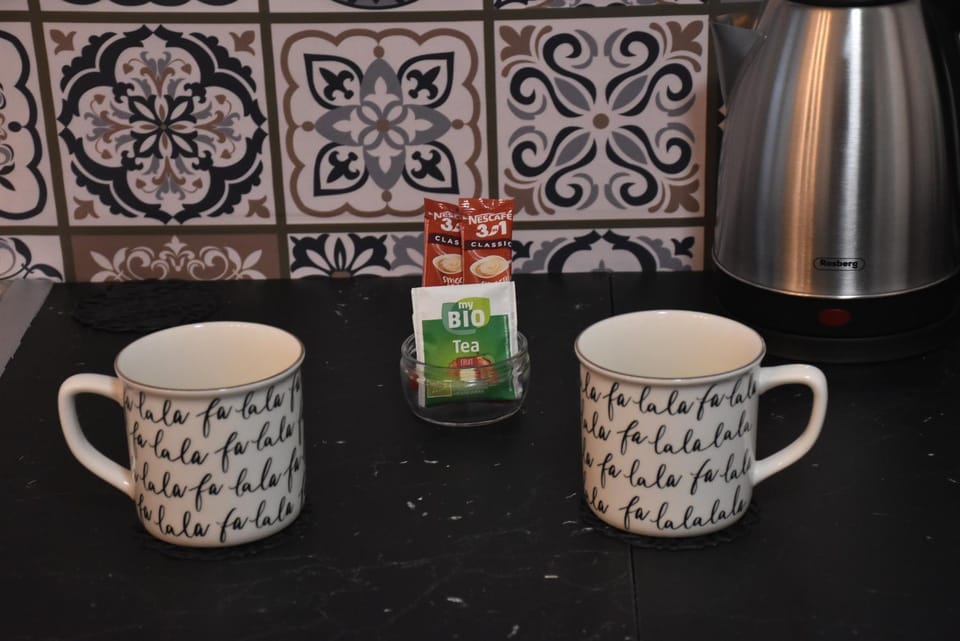 Coffee/tea facilities, Kitchen or kitchenette