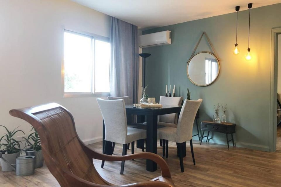 Lovely 2 Bedroom in Gemmayze Apartment in Africa