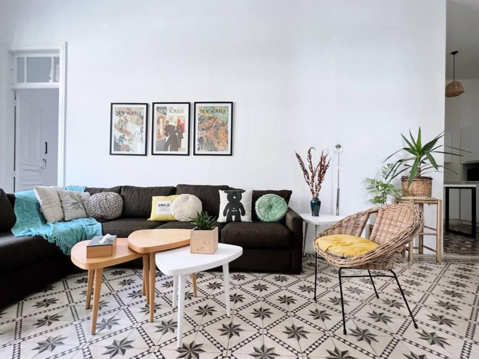 Vintage Apt 4BR Mar Mikhael Apartment in Africa