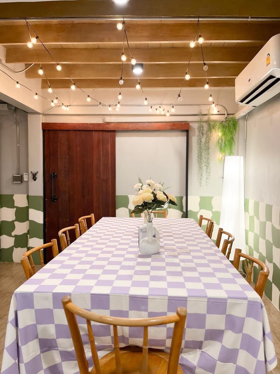 Property building, Restaurant/places to eat, Family