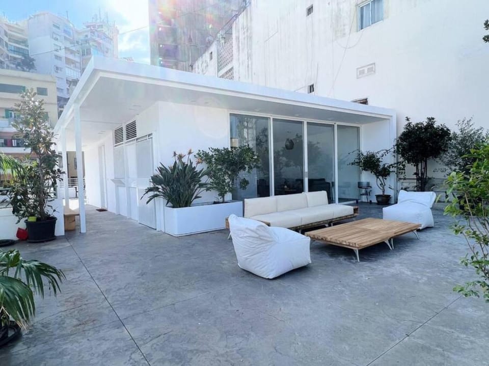 Dreamy 3BR Penthouse w a Super Terrace Apartment in Africa