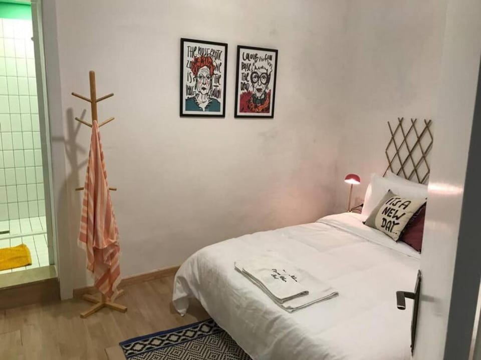 Skylight 1BR Apartment Mar Mikhael Apartment in Africa