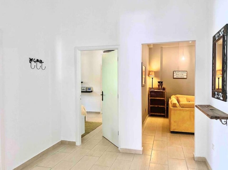 3BR on MM stairs with a quiet terrace Apartment in Africa