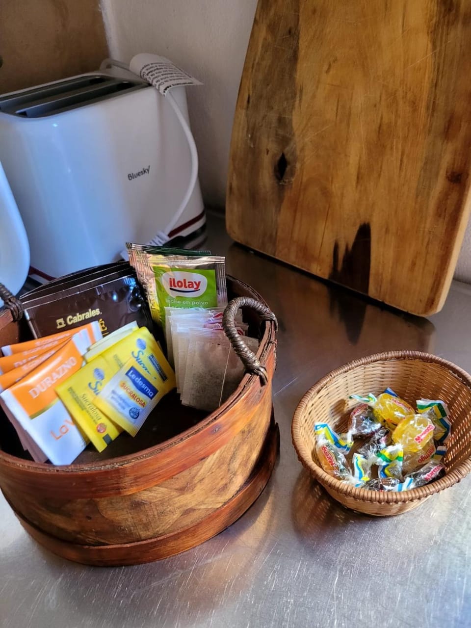 Coffee/tea facilities, Breakfast