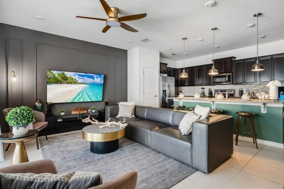 TV and multimedia, Seating area, Evening entertainment